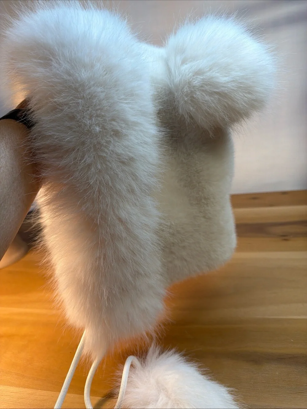 NWOT Faux Mink & Fox 4 Pom Fox Pompoms on top & On Dangling Ear Flap Strings